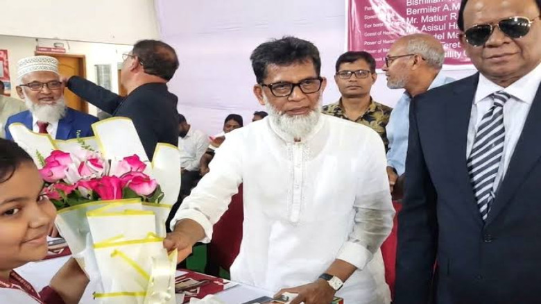 বিজ্ঞানমনস্ক প্রজন্ম গড়তে পার্ক ইন্টারন্যাশনাল স্কুল অ্যান্ড কলেজে ইনোভেশন এক্সপো