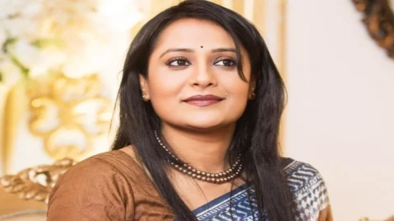 ১৯ বছর পর অপি করিম