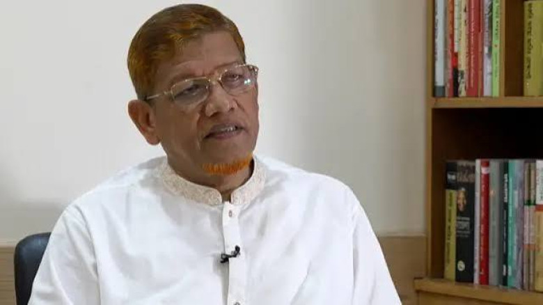 নতুন করে গণভোট নিয়ে সরকারের অবস্থান জানতে চাইলেন জামায়াত নেতা আযাদ