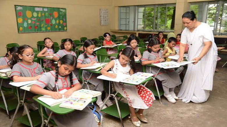 হলি ক্রস স্কুলে ২০২৭ শিক্ষাবর্ষে ছাত্রী ভর্তি, প্রথম শ্রেণিতে ১০০ আসন
