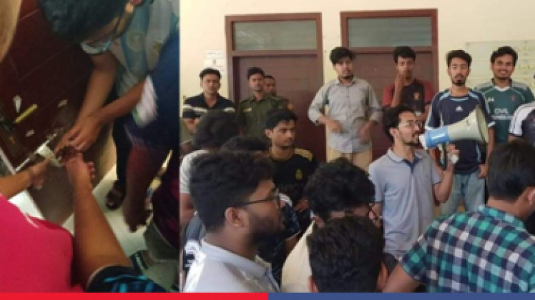 চুয়েটে অবরুদ্ধ নবনিযুক্ত উপাচার্যসহ ১১ জন