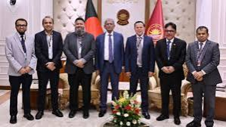 রাষ্ট্রপতির সঙ্গে সাক্ষাৎ করলেন ড্যাফোডিল ইন্টারন্যাশনাল ইউনিভার্সিটির চেয়ারম্যান