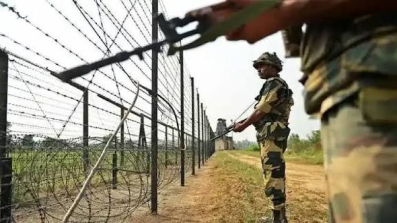 দুই দেশের পতাকা বৈঠকের মাধ্যমে ফিরছেন ২ পুলিশ সদস্য