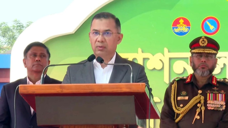 পতাকার মান রক্ষা সৈনিকের পবিত্র দায়িত্ব: