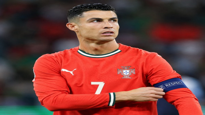 এক মাসের নিষেধাজ্ঞায় রোনালদো
