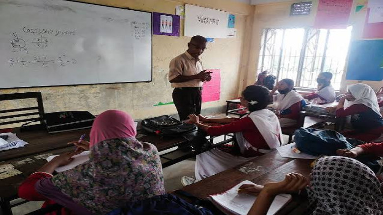 নতুন সরকারের আমলেও কাটেনি শিক্ষা ক্যাডারের পদোন্নতি জট